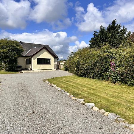 3 Bed Detached Cottage- Log Burner Mountain Views Beaumaris Exterior photo